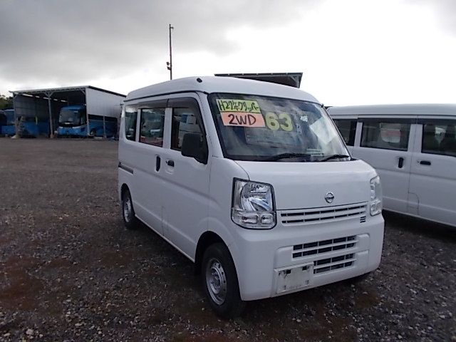 ニッサン　クリッパー　軽バン