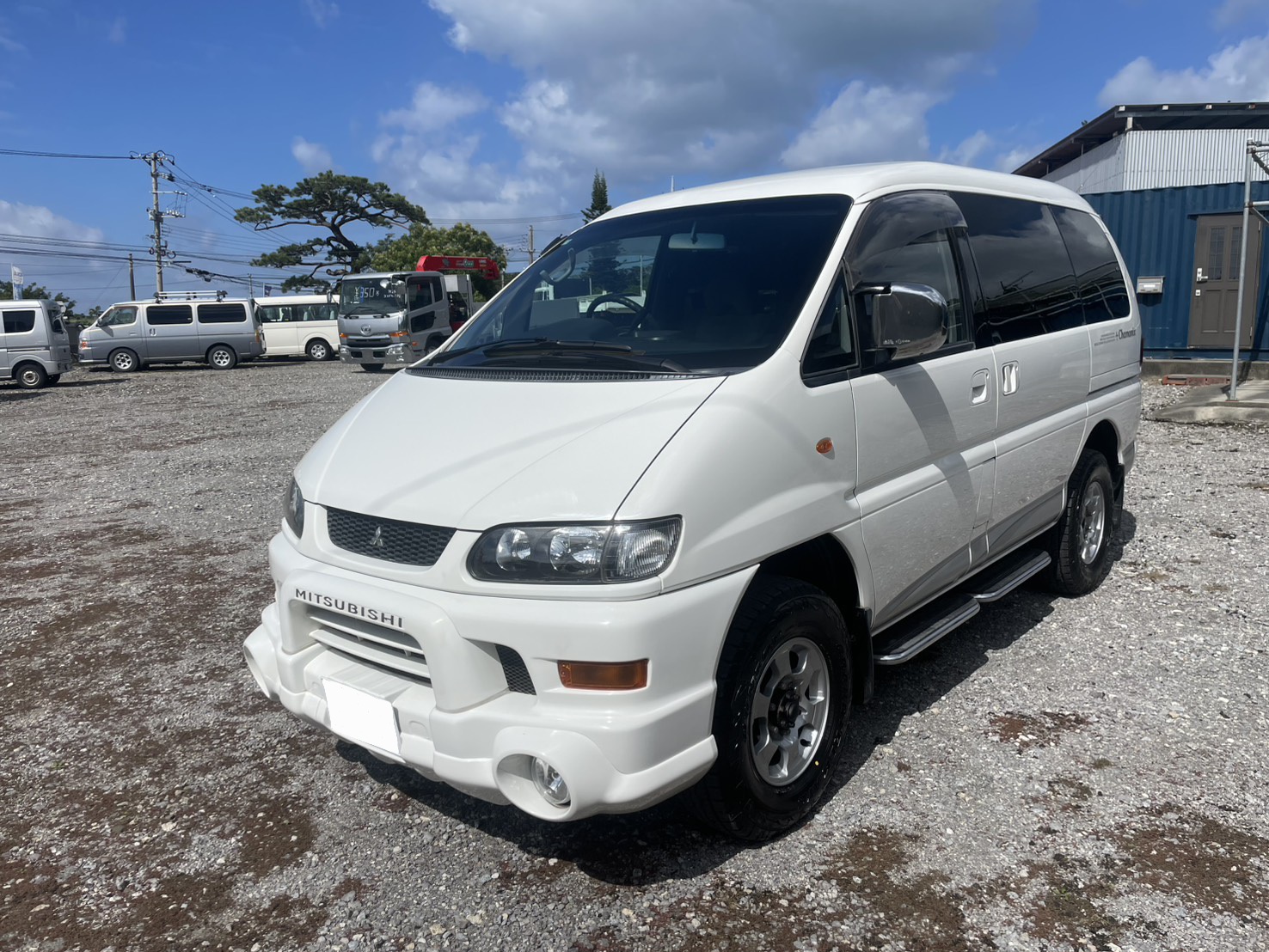 三菱　デリカ　スペースギア　４WD